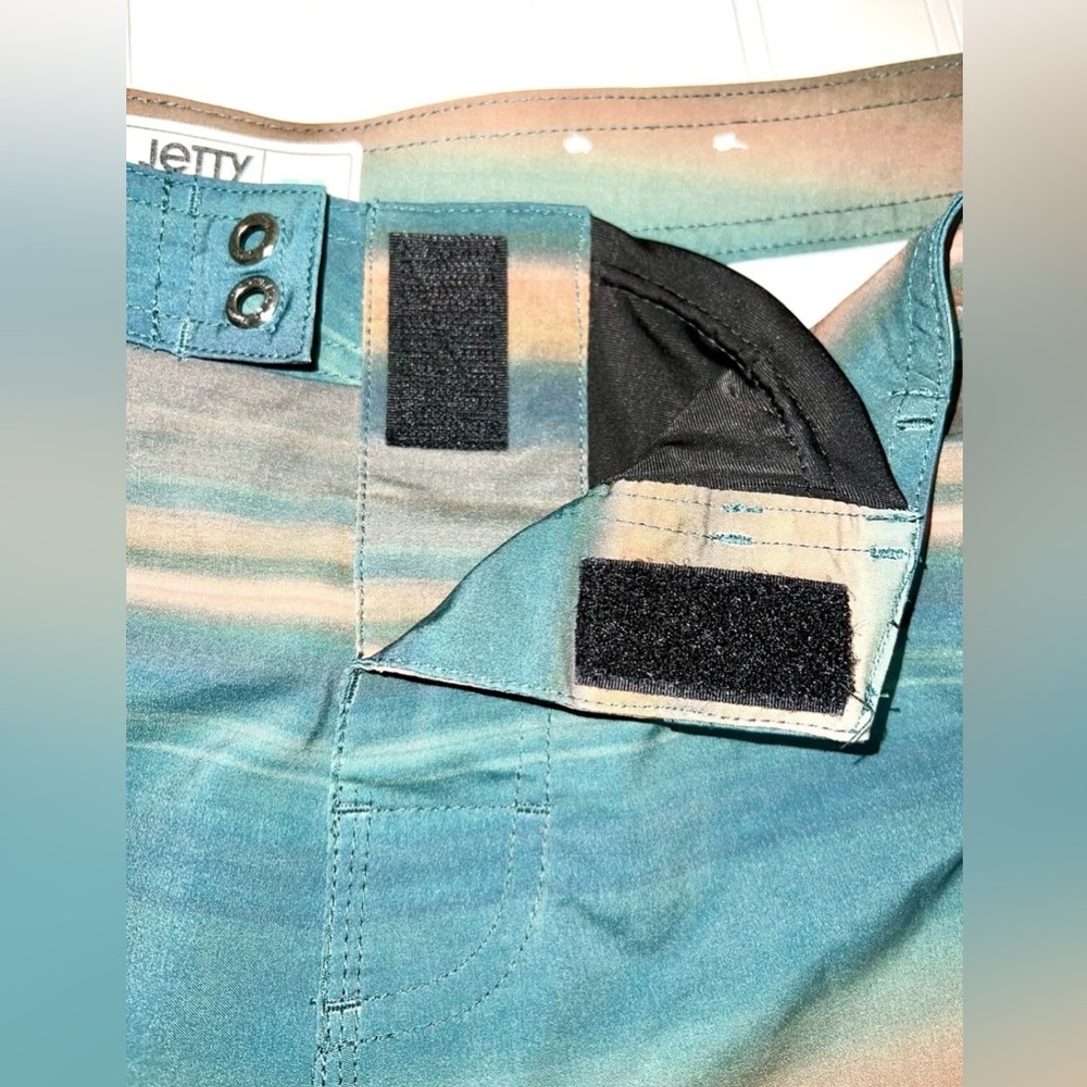Jetty Supply Co Size 30 Board Shorts  Holyoke Performance Boardshort Swim Trunks - Picture 3 of 5